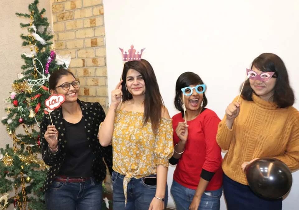 CollegeTips.in is a place where we not just work, but create beautiful memories with a splash of fun.